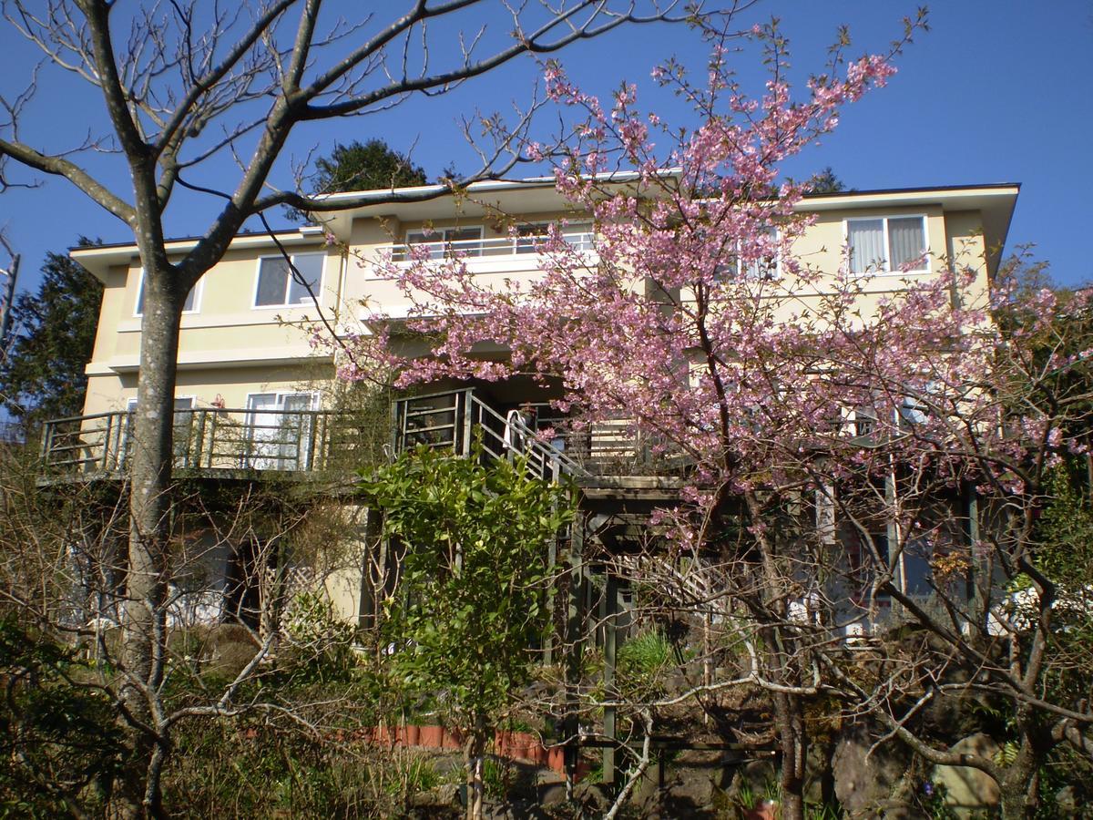 Chiisana Hotel Hanaikada 伊东 外观 照片