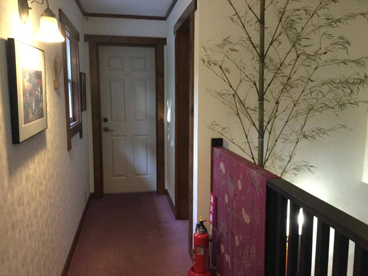 Chiisana Hotel Hanaikada 伊东 外观 照片