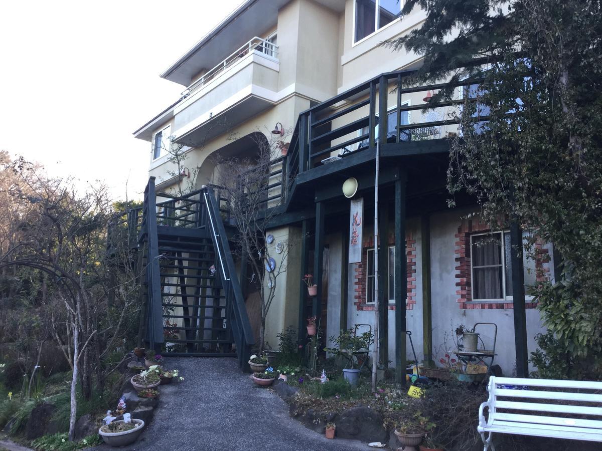 Chiisana Hotel Hanaikada 伊东 外观 照片