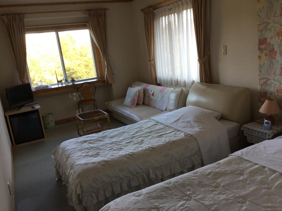 Chiisana Hotel Hanaikada 伊东 外观 照片
